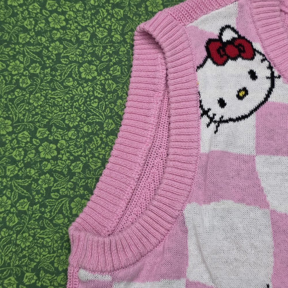 Hello Kitty Pink and White Checkered Vest - Picture 4 of 8